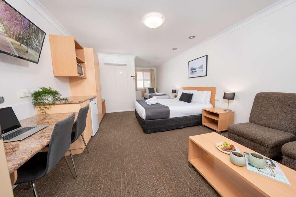 Best Western Tuscany On Tor Motor Inn Toowoomba Room photo